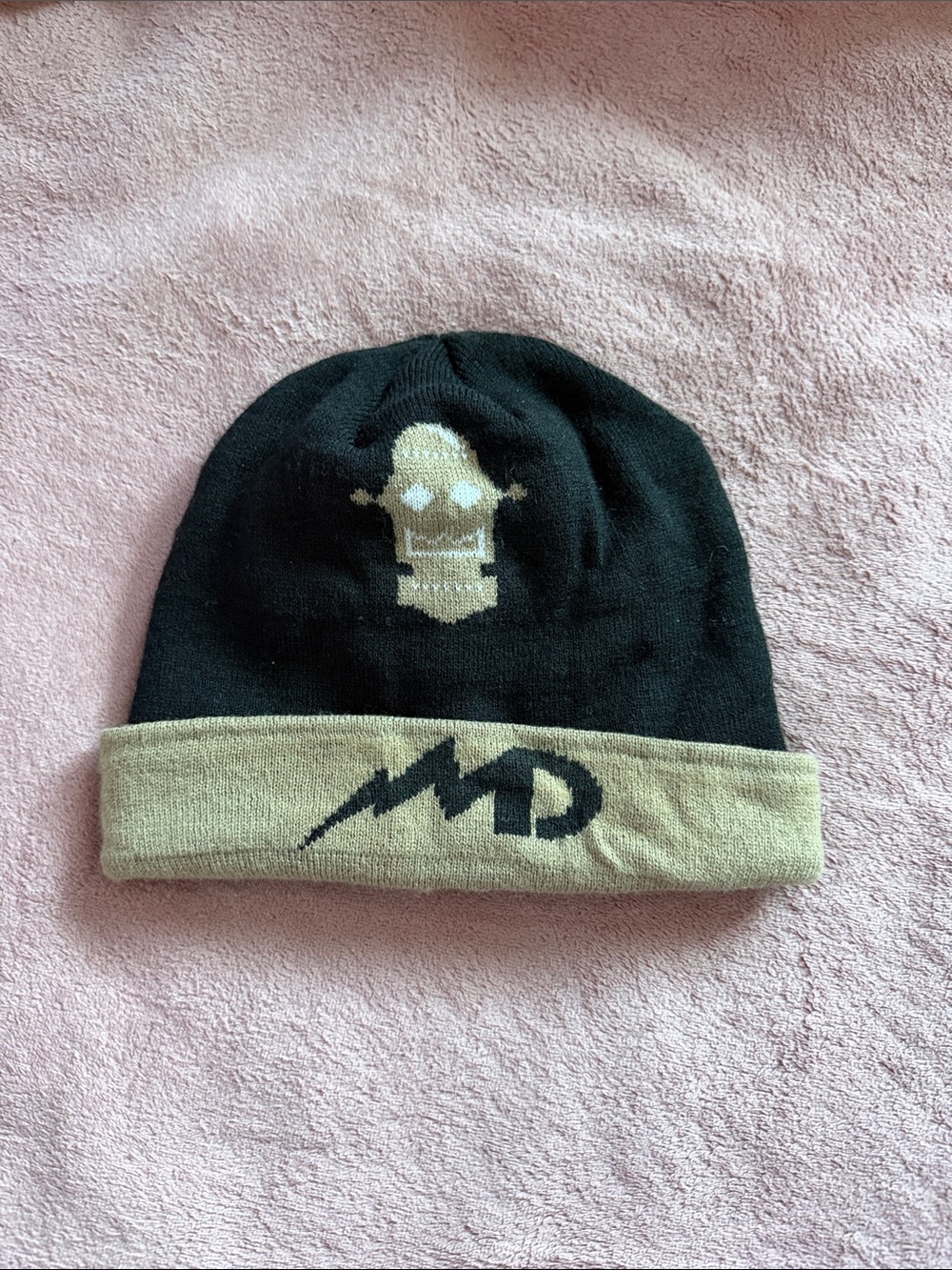MECHANICAL DUMMY HAT - CHRIS BROWN